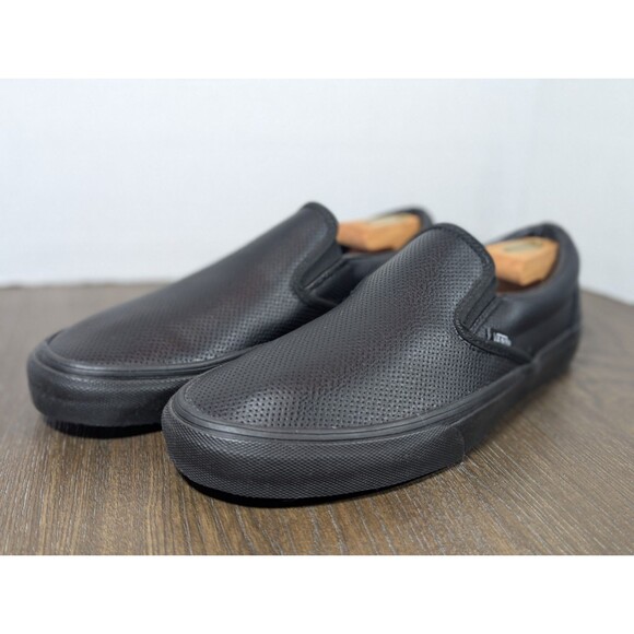VANS Slip On Perforated Leather Sneakers Men 10.5 Women 12 Black TC6D Low Top - Picture 1 of 13